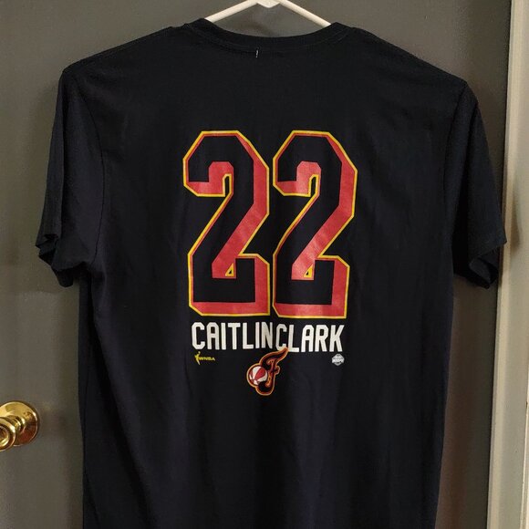 Caitlin Clark Indiana Fever 22 T-Shirt Men's XL Navy Blue Double Sided WNBA - Picture 5 of 9